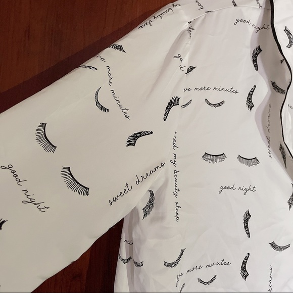 Forever 21 Lashes Pajamas Satin Sleep Shirt Size Small EUC - Picture 4 of 6